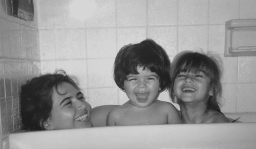 Childhood photo of Lisette