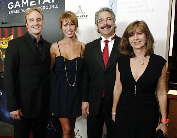Cox and fellow actors