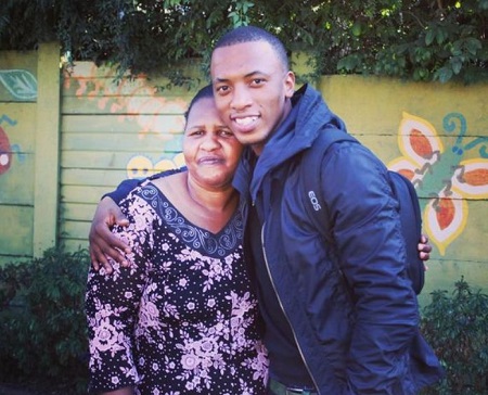 Dumi Mkokstad with his mother