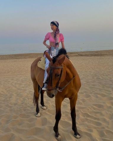 Elena Huelva loves animals