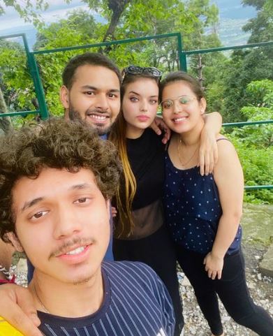 Isha with her friends