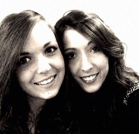 Jennifer giroud with her sister