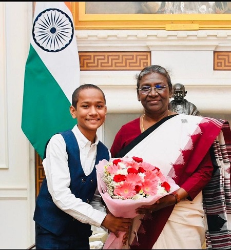Kautilya Pandit with President of India