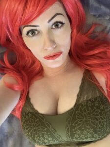 Who is Kirsty Buchan? Wiki, Bio, Photos, Husband, Son, School, Onlyfans