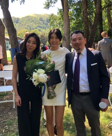 Lee Nadine father and mother