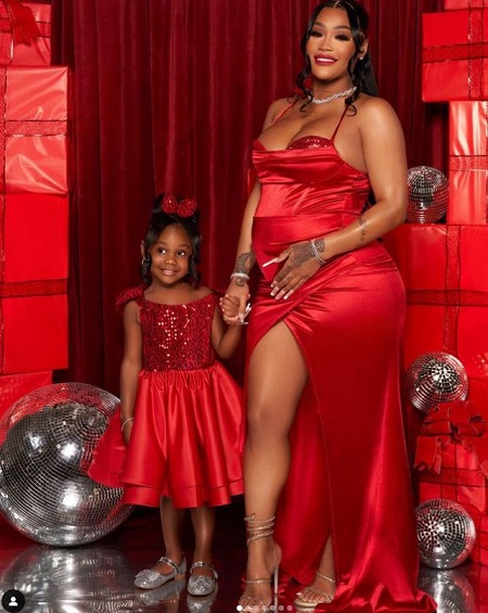 Lira Galore latest picture with her daughter