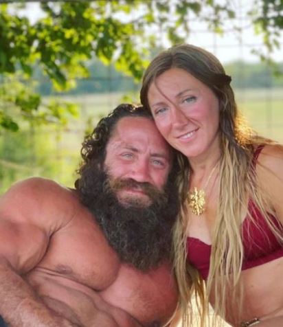 Liver Queen with her husband