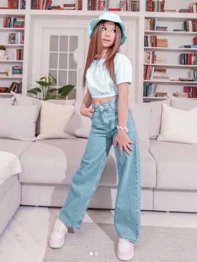 Milana Khametova height