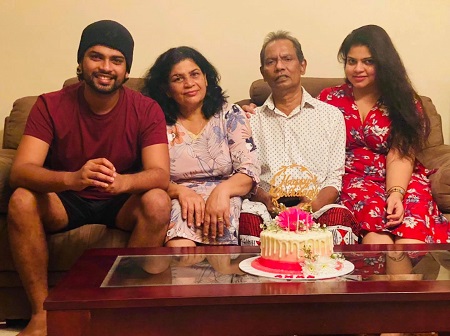 Nuwan Gunawardana with his wife and kids
