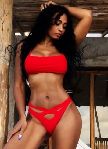 Pilar Sanders bio