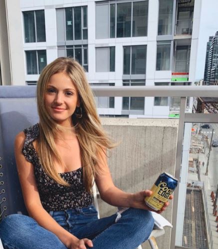 Rebecca Dalton endorse Coors Edge
