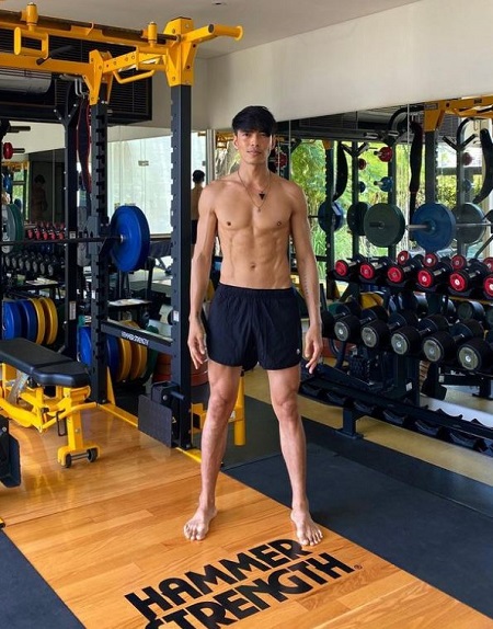 Rob Mananquil height