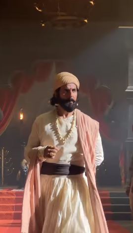 The role of Chhatrapati Shivaji Maharaj is acted by Akshay Kumar