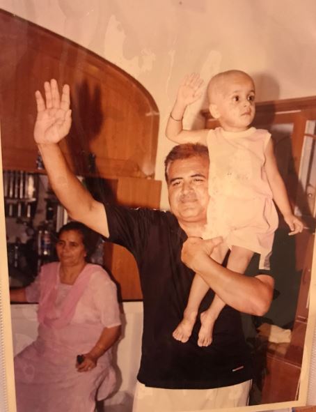 Vivrant Sharma old image with his father and grandmother