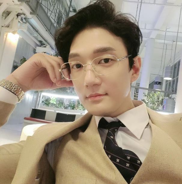 Ye Hak-Young biography