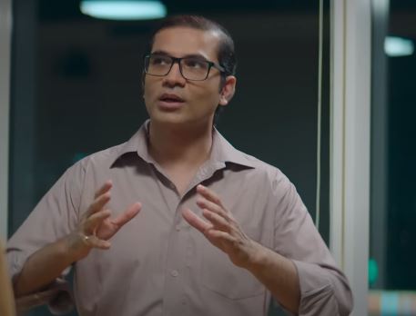 Actor Arunabh Kumar as Yogendra Kumar Yogi Pandey