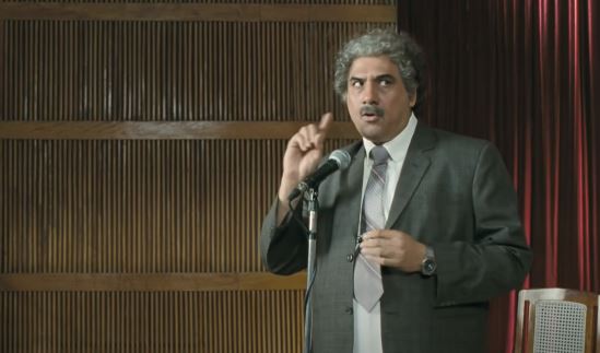 Actor Boman Irani as Dr. Viru Virus Sahastrabuddhe