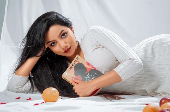 Actress Anju Pandiya