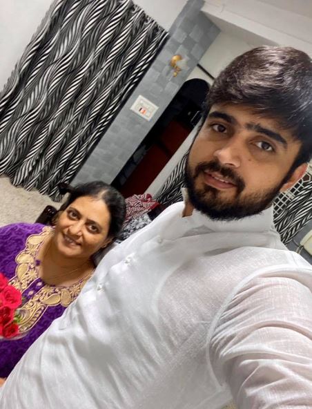 Adil with his mother Mumtaz Durrani
