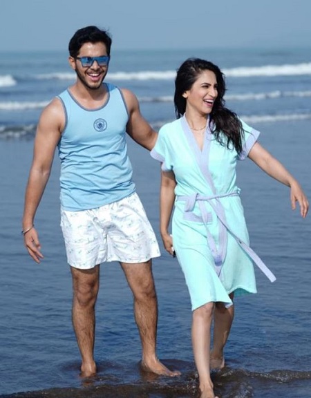 Akshay Kelkar friend