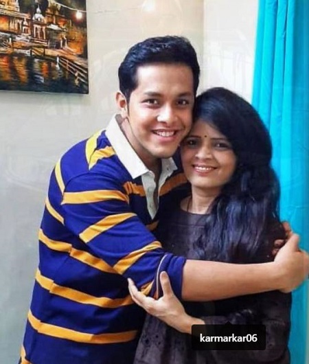 Akshay Kelkar with his mother