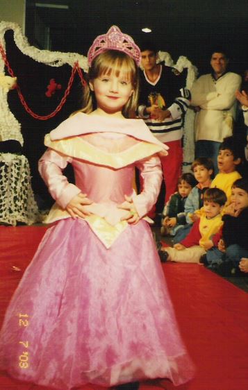 Bruna Griphao childhood image