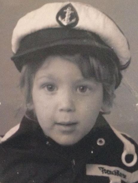 Childhood photo of Yaron