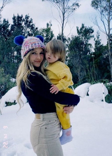 Jessie Wynter with her two years old brother
