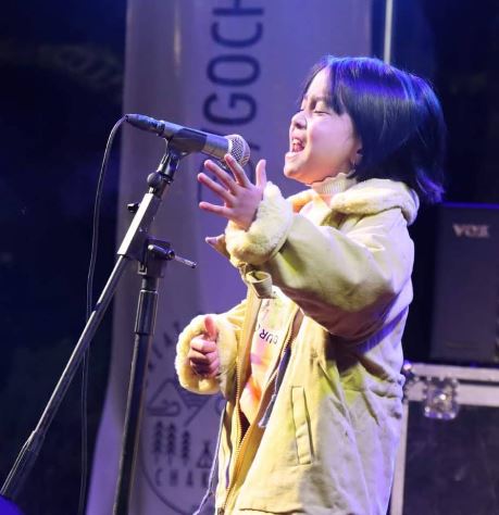 Jetshen Lama is a singer
