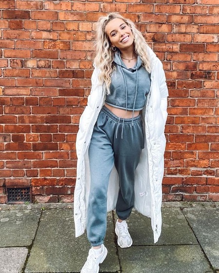 Lana Jenkins height