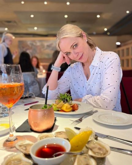 Lauren Holly is a foodie