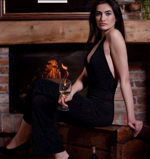 Naghel is a model