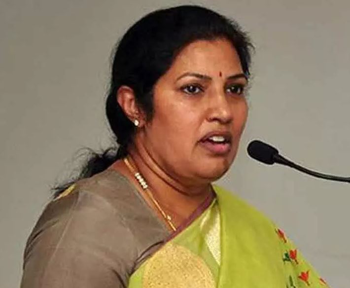 Nandamuri Mohan Krishna sister Daggubati Purandeswari