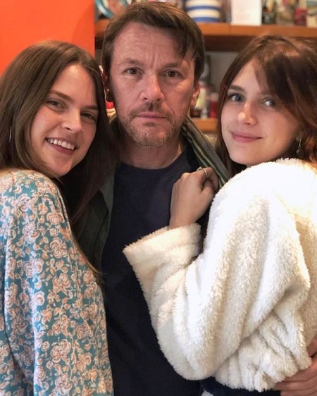Nell Tiger Free father