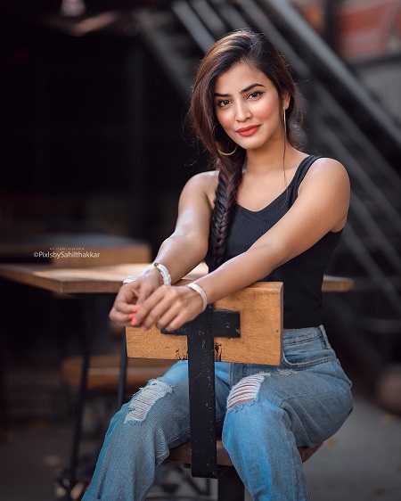 Sameeksha Takke net worth