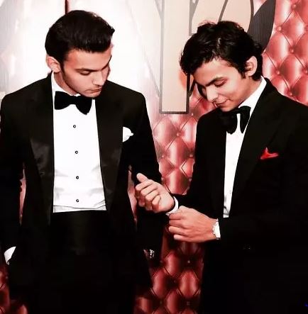 Shikhar Pahariya with his brother