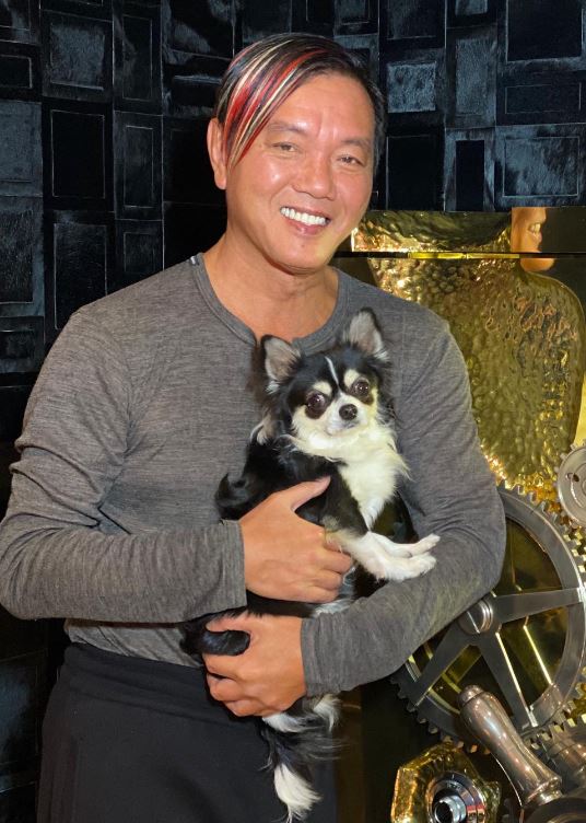 Stephen Hung has a pet dog