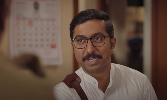 The role of Mukundan Unni is acted by Vineeth Sreenivasan
