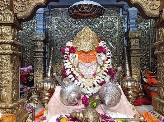 दिव्य दर्शन श्रीबाला जी सरकार श्री बागेश्वर धाम सरकार ग्राम गढ़ा(मध्यप्रदेश)