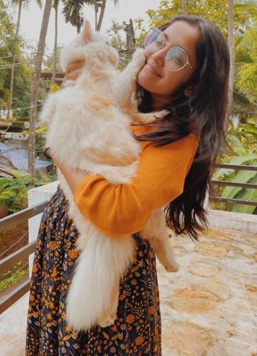 Aninkha Surendran has a cat