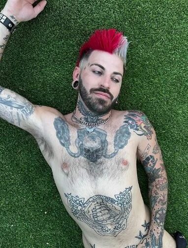 Bobby Vivid tattoos