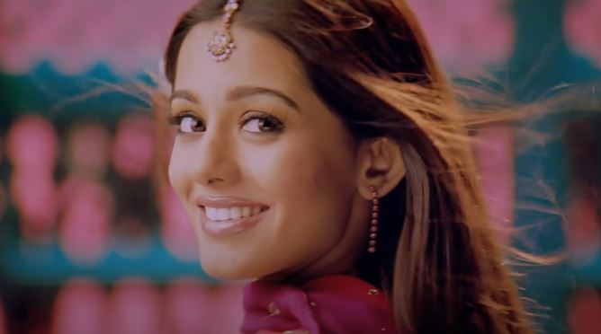Actress Amrita Rao as Sanjana