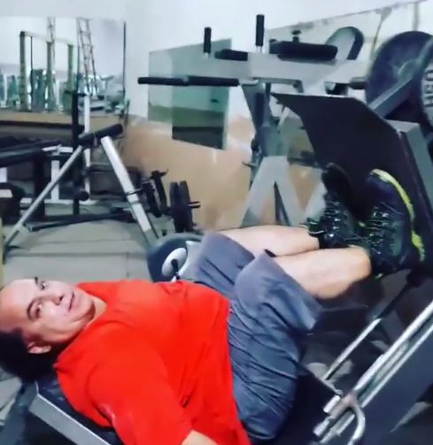 Chahat Fateh Ali Khan does workout