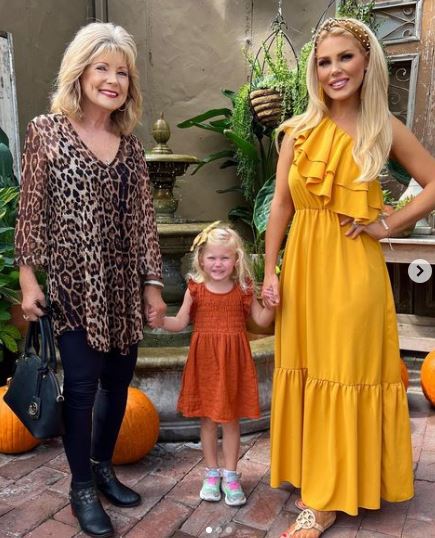 Gretchen with her mom Brenda Foward and daughter Skylar