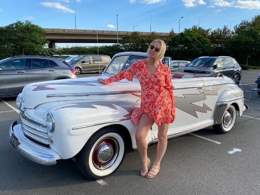 India Willoughby car