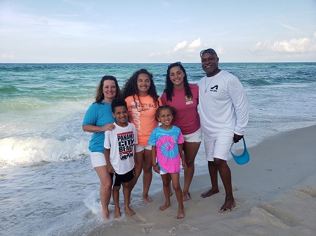 Janae Edmondson with her complete family