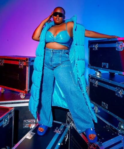 Mandisa Jakavula height