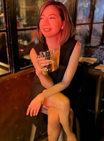 Maui Taylor consumes alcohol