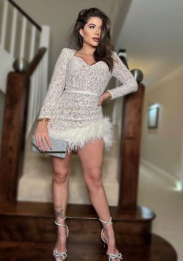 Monique Salum height