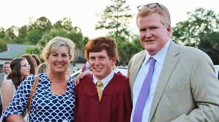Paul Murdaugh with his fad and mom